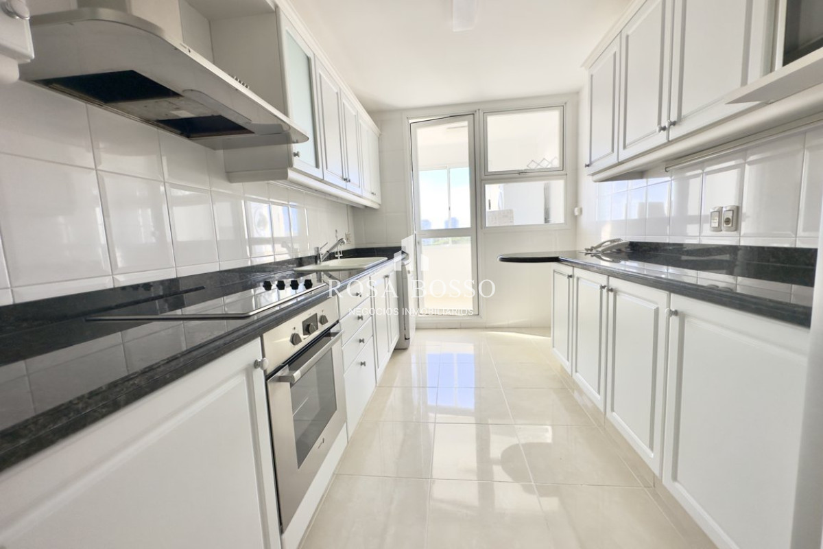 Apartamento ID.8688 - Venta apartamento de tres dormitorios en Le Jardin - Mansa