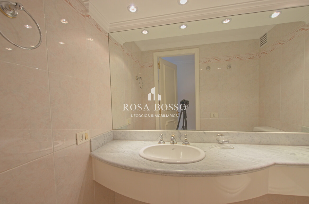 Apartamento ID.8687 - Venta apartamento de 3 dormitorios en primera linea - Mansa