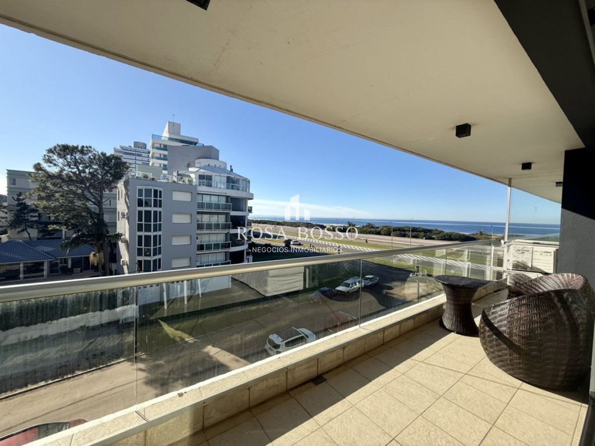 Apartamento ID.9460 - Apartamento Venta 2 dormitorios Playa Brava Punta del Este
