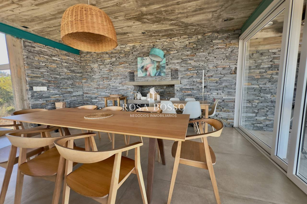 Casa ID.9373 - Casa en venta 4 dormitorios Punta Alta