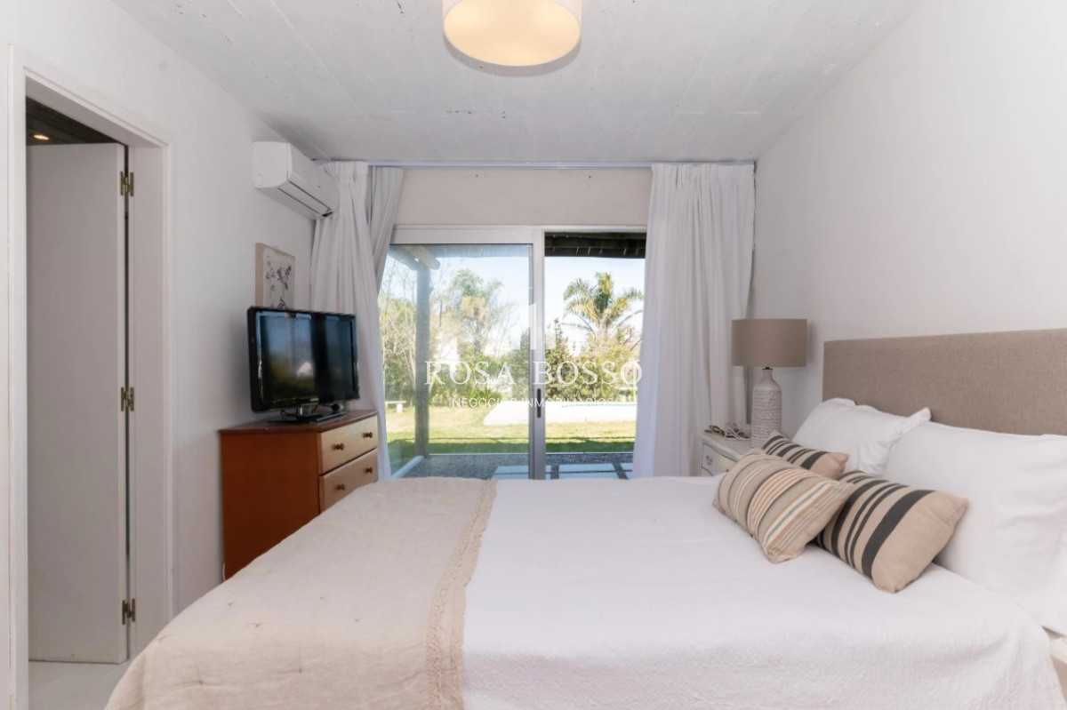 Apartamento ID.9374 - Casa en venta - La Juanita