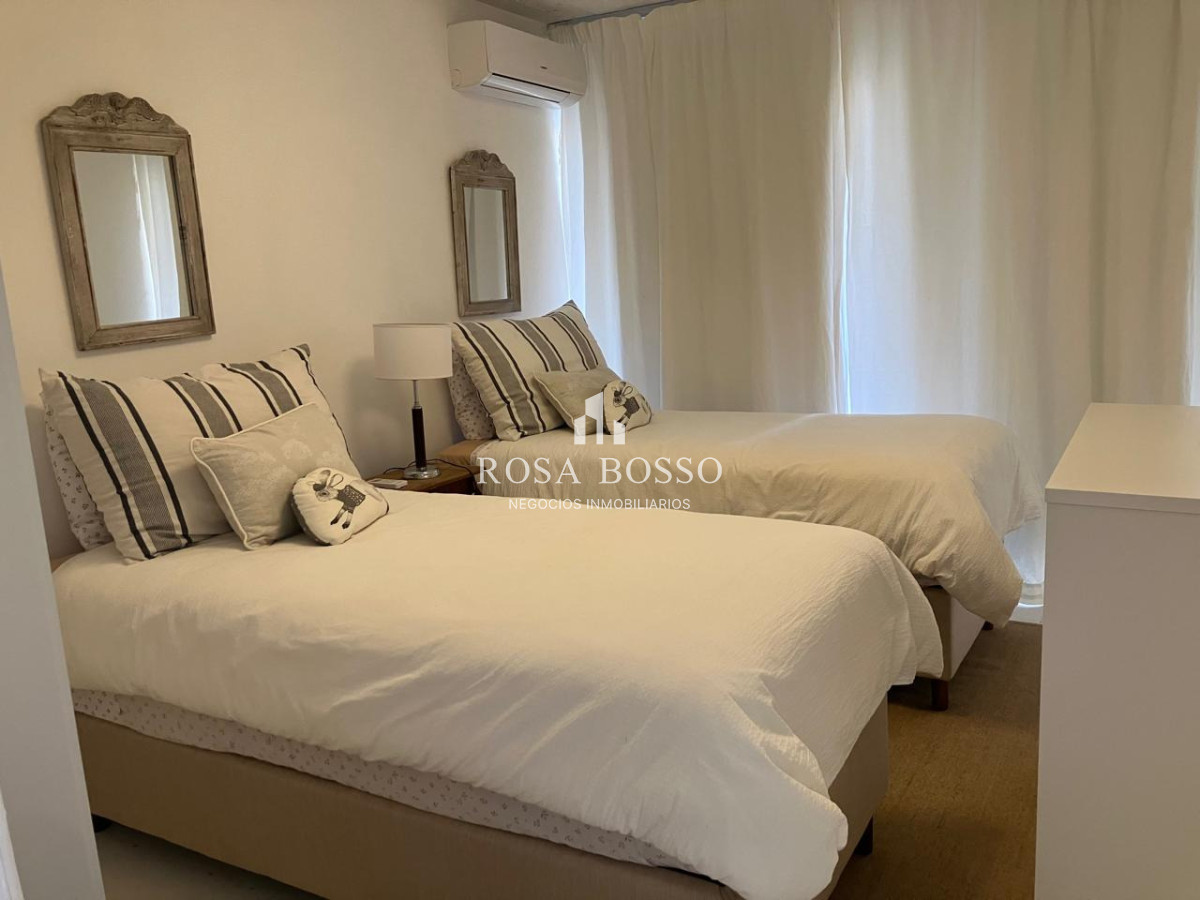 Apartamento ID.9374 - Casa en venta - La Juanita