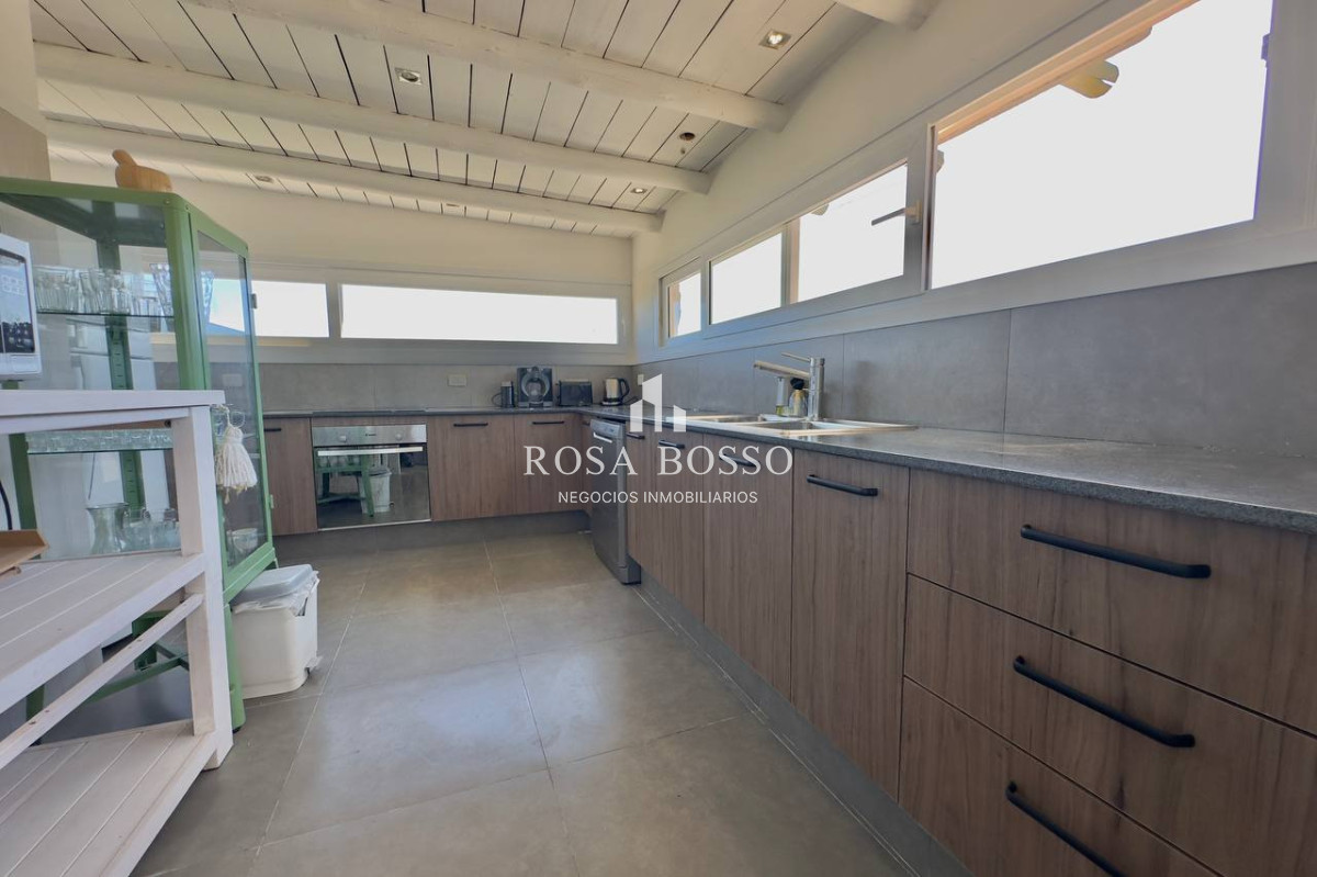 Casa ID.9373 - Casa en venta 4 dormitorios Punta Alta