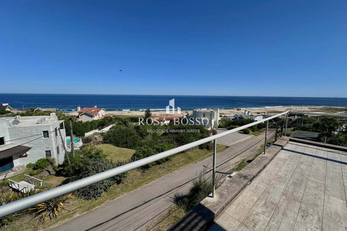 Casa ID.9373 - Casa en venta 4 dormitorios Punta Alta