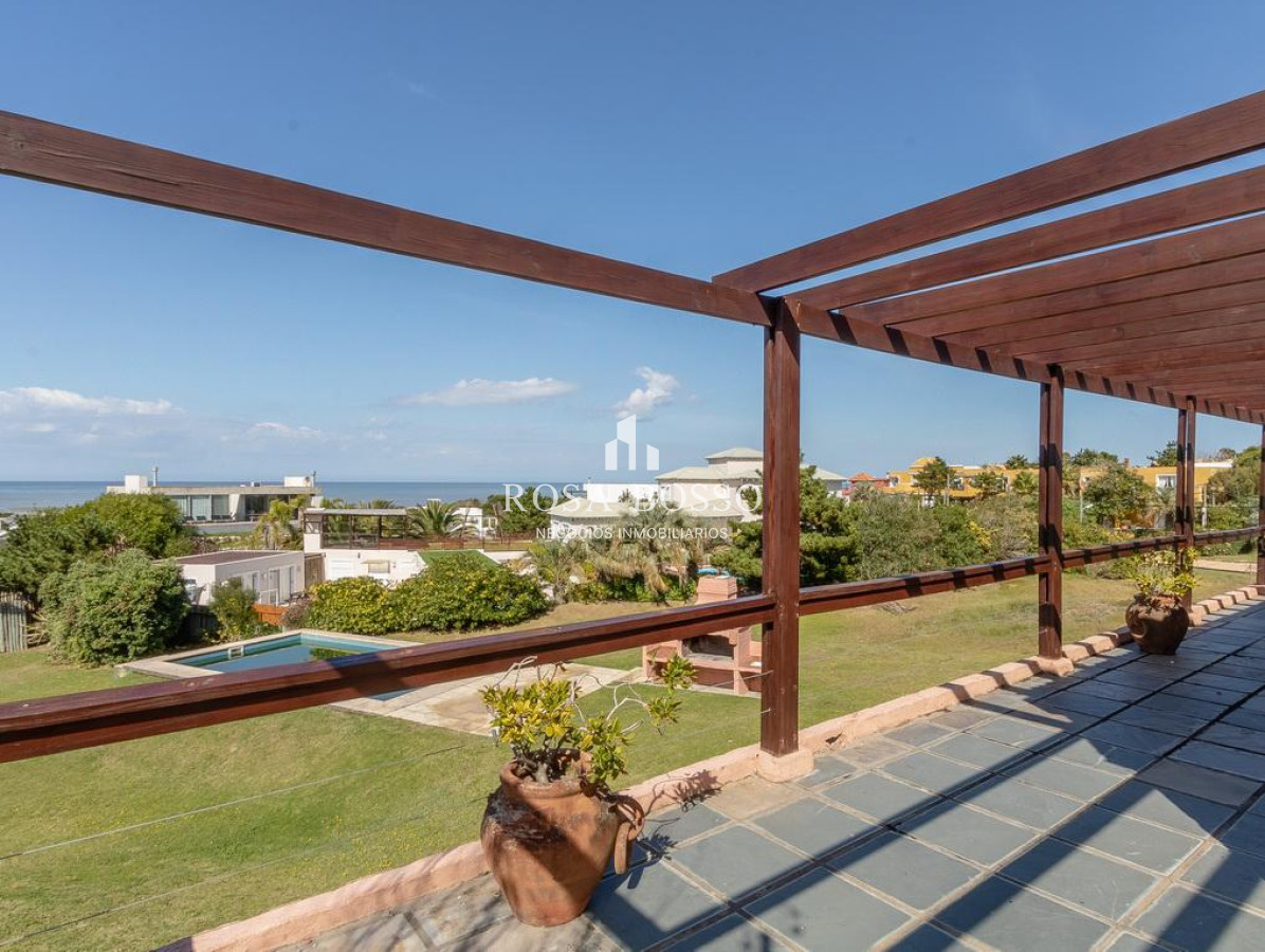 Apartamento ID.9376 - Casa en alquiler 4 dormitorios con piscina en Montoya