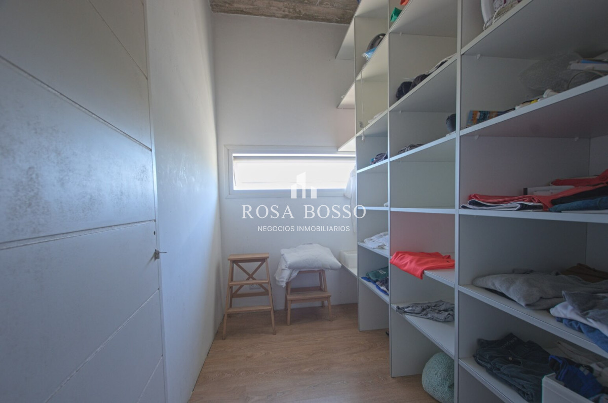 Casa ID.9373 - Casa en venta 4 dormitorios Punta Alta