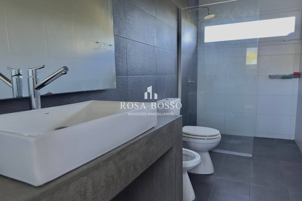 Casa ID.9373 - Casa en venta 4 dormitorios Punta Alta