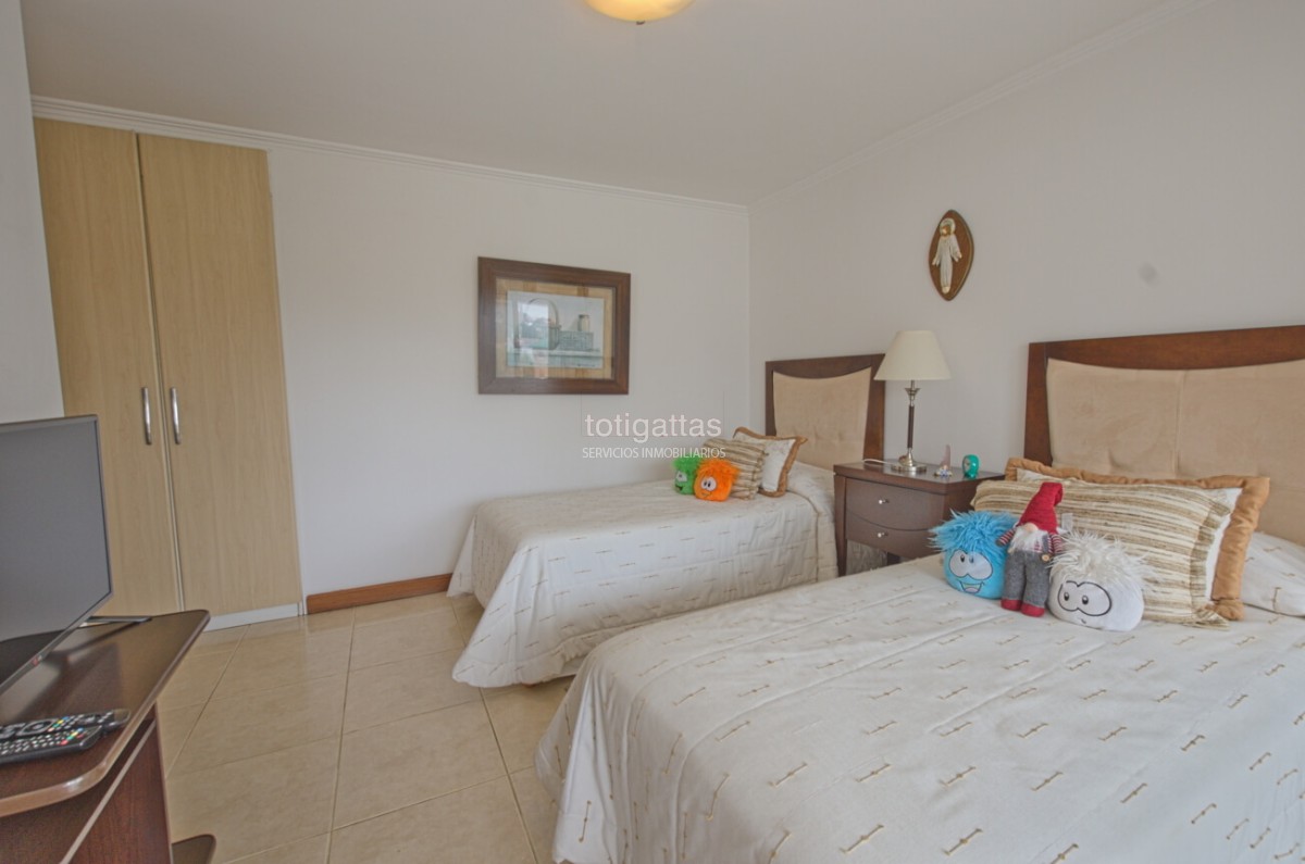 Apartamento ID.1407 - Apartamento a la venta en Playa Brava primera linea