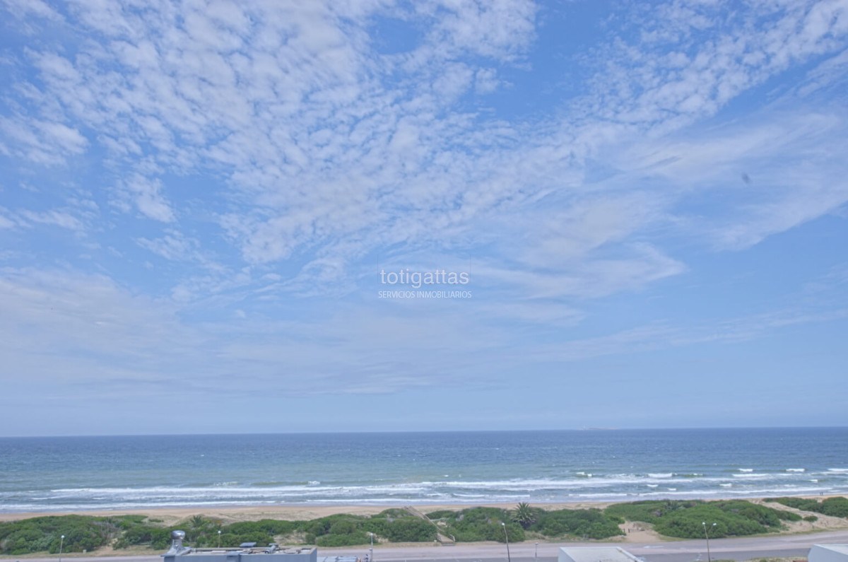 Apartamento ID.1404 - Apartamento con 3 dormitorios más dependencia en alquiler