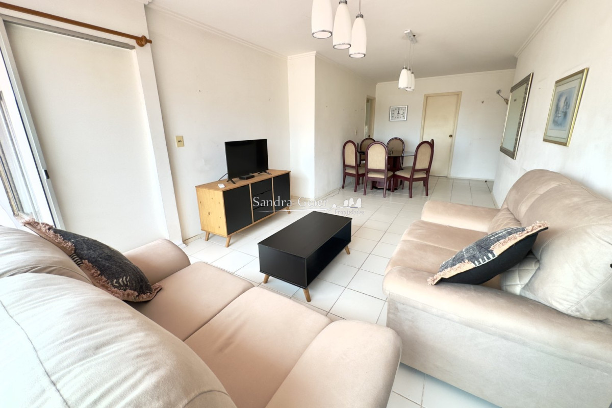 Apartamento ID.2390 - Apartamento de 3 dormitorios en alquiler - Brava