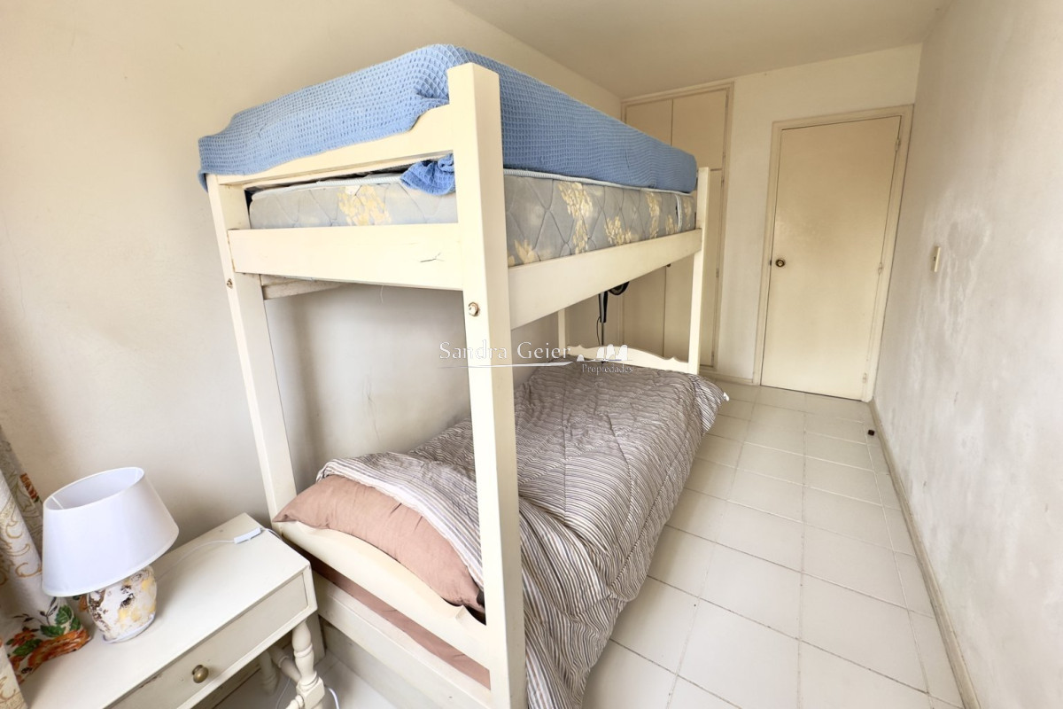 Apartamento ID.2390 - Apartamento de 3 dormitorios en alquiler - Brava
