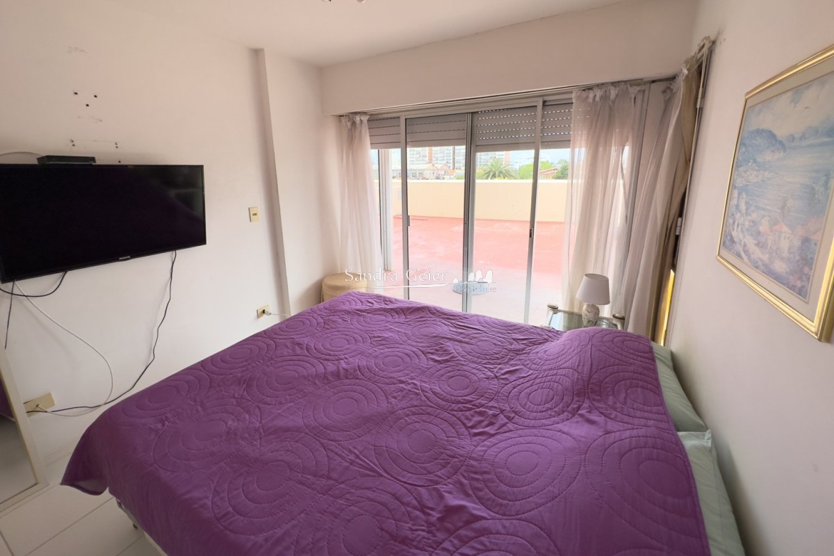 Apartamento ID.2390 - Apartamento de 3 dormitorios en alquiler - Brava