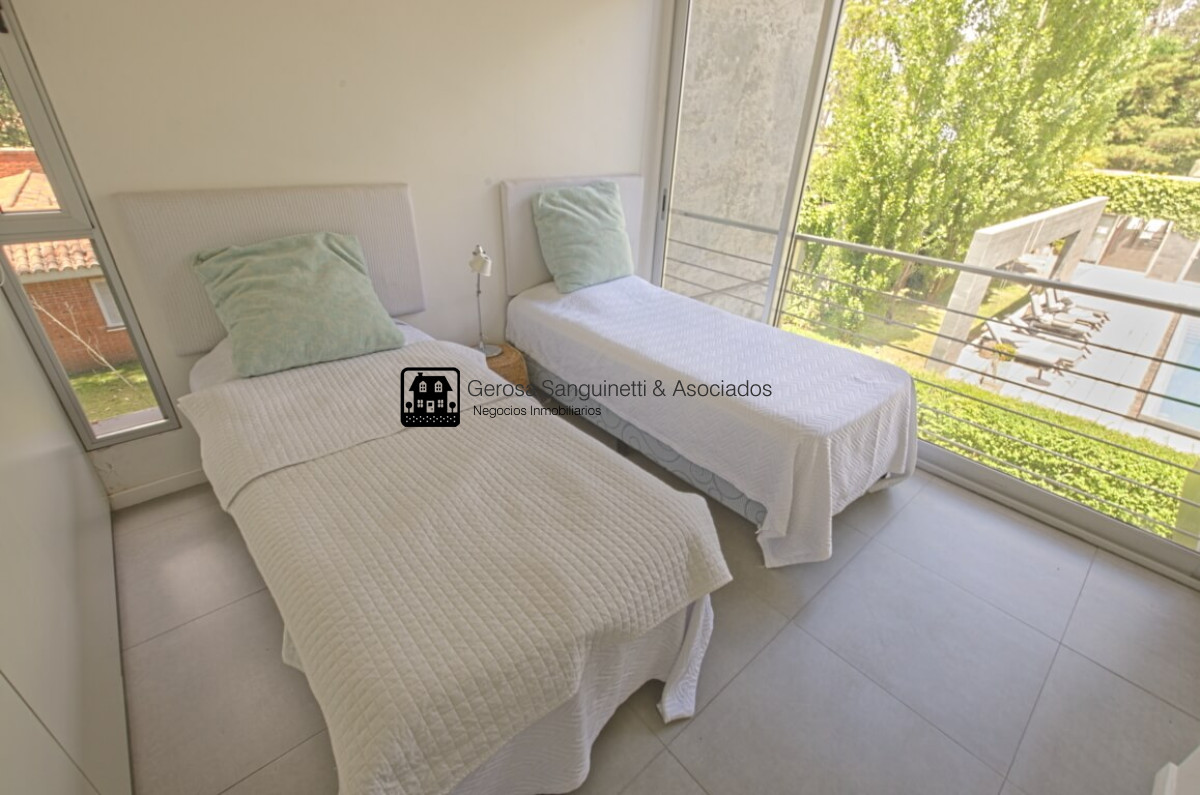 Apartamento ID.1582 - Apartamento en venta Playa Mansa