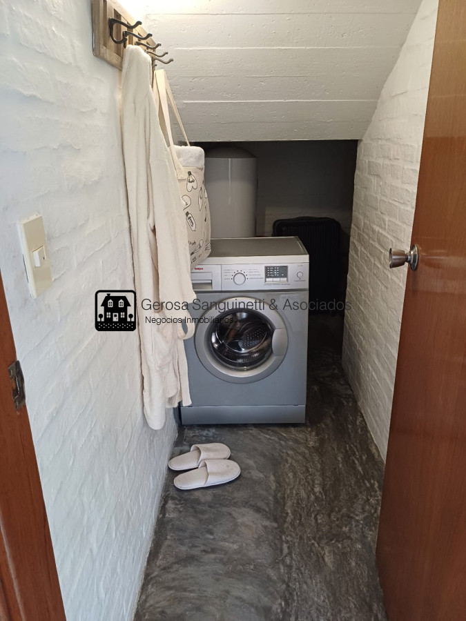 Casa ID.1800 - Casa en Montoya, 3 dormitorios y dependencia completa