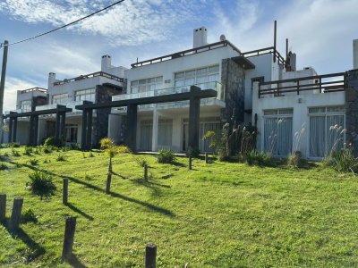 Alquiler apartamento de 3 dormitorios en Manantiales