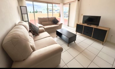 Apartamento en Alquiler Anual en Playa Mansa Punta del Este, 3 dormitorios, 2 baños