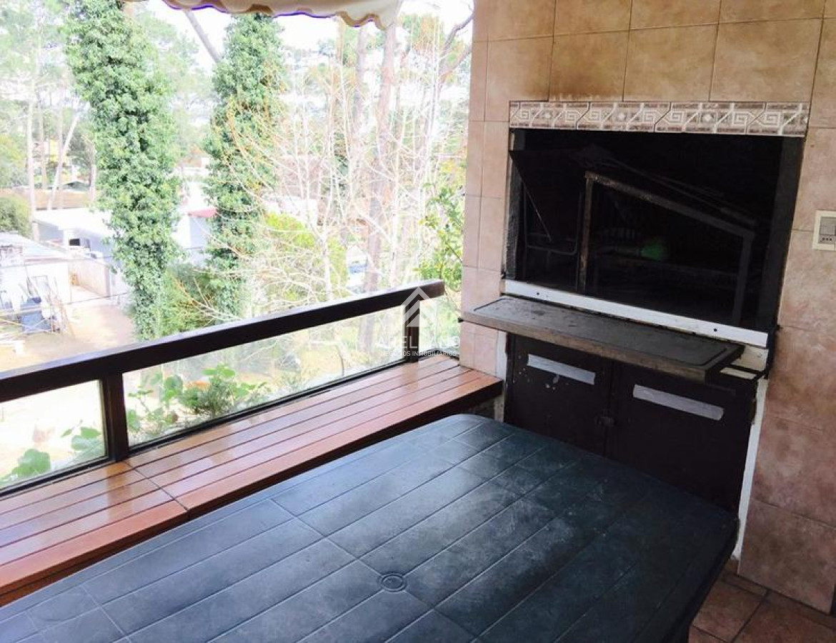 Apartamento ID.2652 - Venta apartamento 3 dormitorios con parrillero Playa Mansa