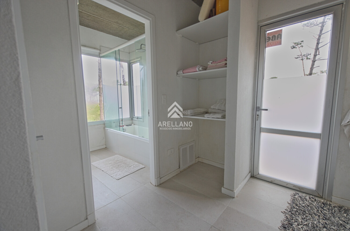 Casa ID.3643 - Casa en venta 3 dormitorios - Montoya