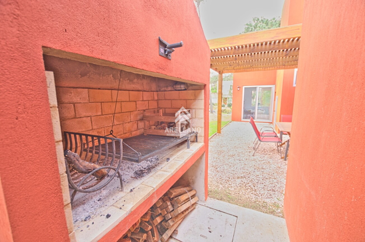 Casa ID.3643 - Casa en venta 3 dormitorios - Montoya