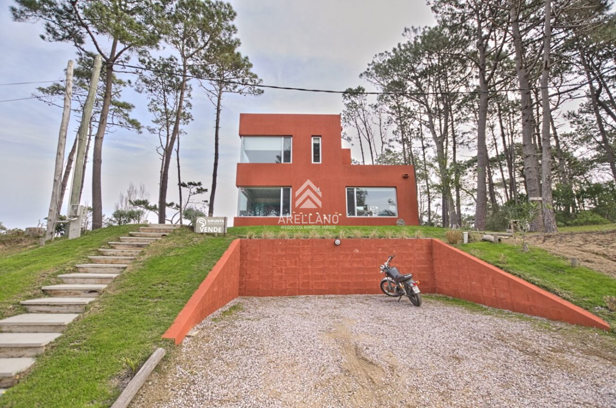 Casa ID.3643 - Casa en venta 3 dormitorios - Montoya