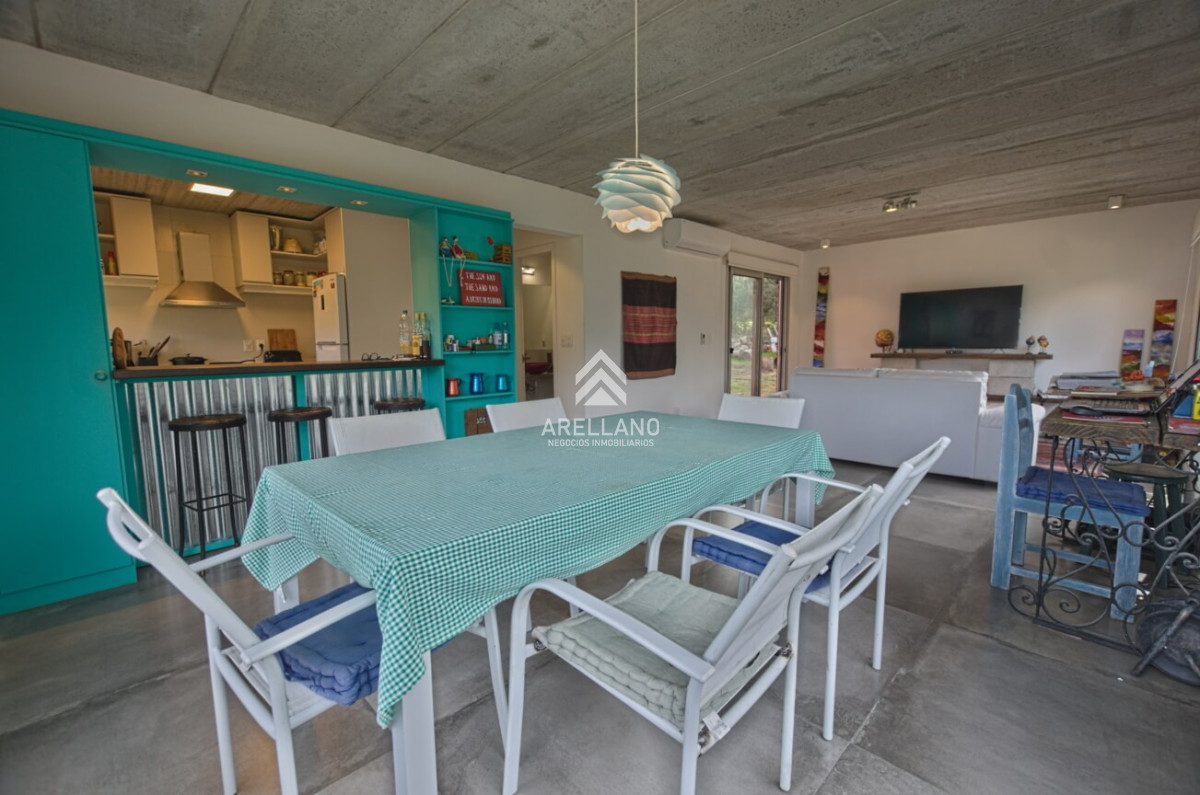 Casa ID.3643 - Casa en venta 3 dormitorios - Montoya
