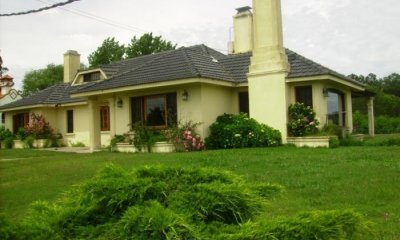 VENTA Casa 4 DORMITORIOS Pinares