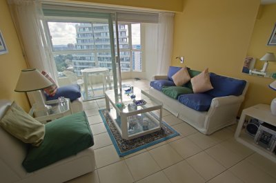 Apartamento en venta 2 dormitorios con vista al mar