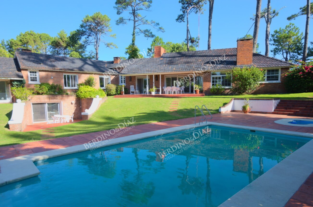 Casa ID.1900 - Divina casa en Cantegril a la venta para disfrutar todo el año