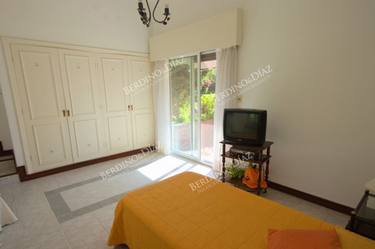 Casa ID.1900 - Divina casa en Cantegril a la venta para disfrutar todo el año