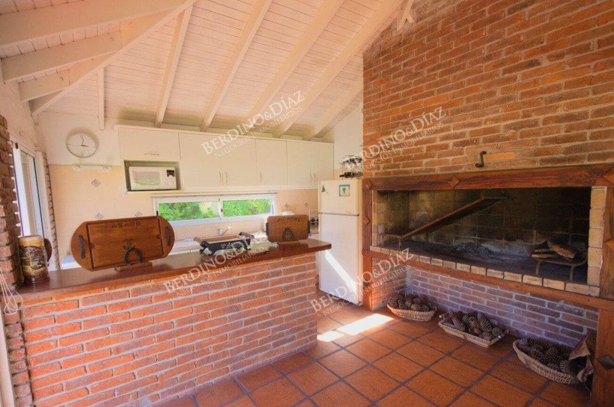 Casa ID.1900 - Divina casa en Cantegril a la venta para disfrutar todo el año