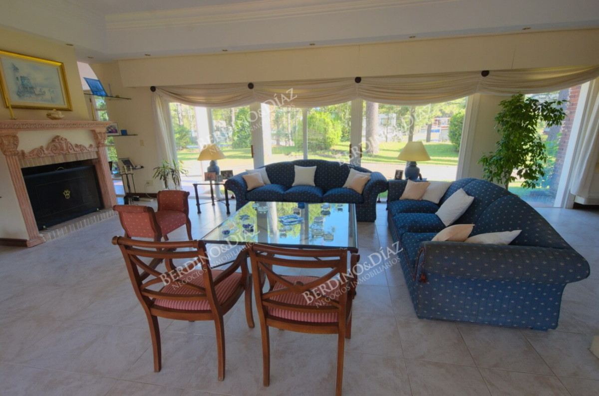 Casa ID.1900 - Divina casa en Cantegril a la venta para disfrutar todo el año