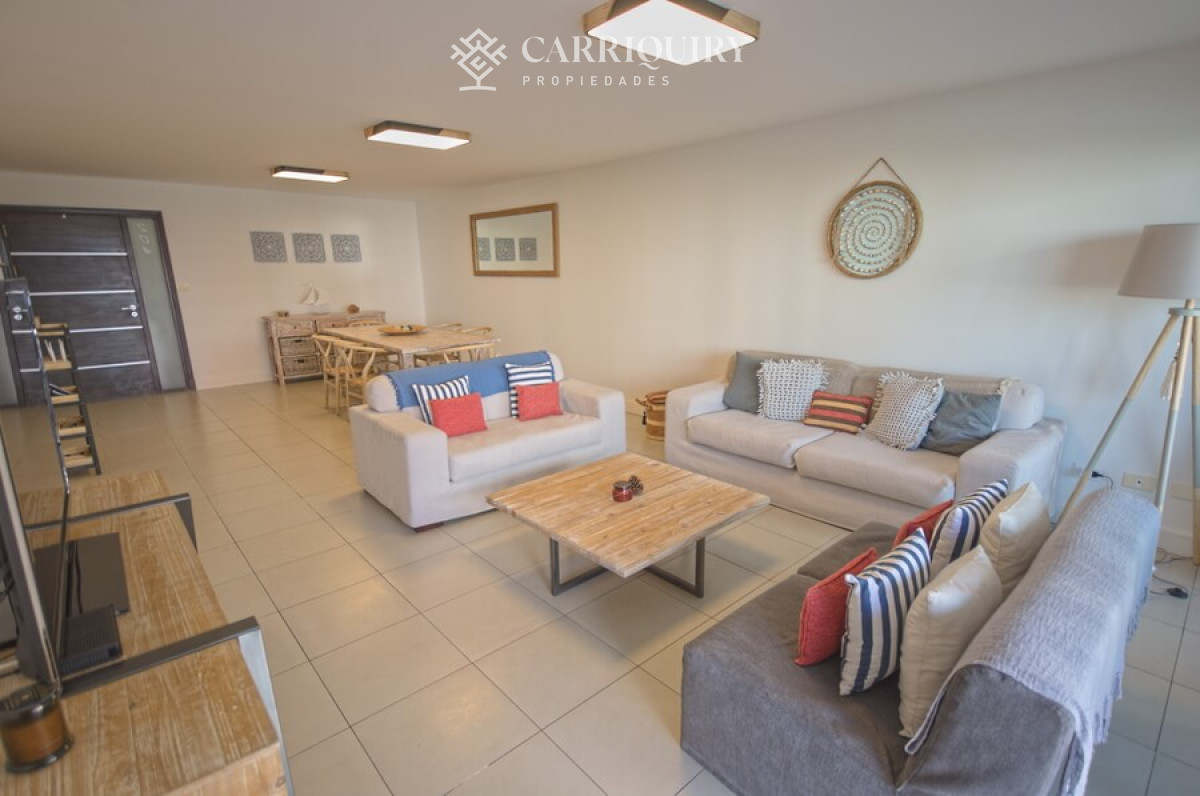 Apartamento ID.7013 - Apartamento en venta, 3 dormitorios 