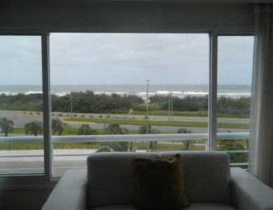Apartamento en Brava frente al mar, alquiler