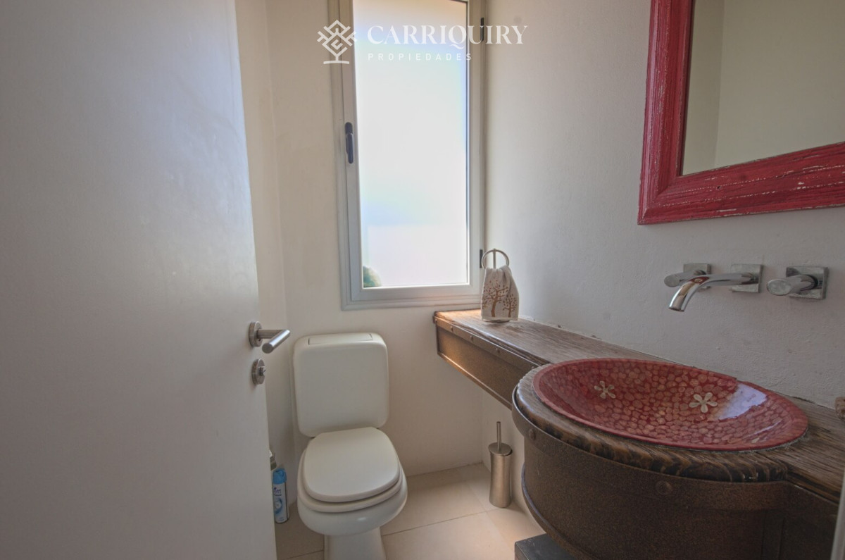 Casa ID.6970 - Excelente propiedad de 3 dormitorios a pocos metros del mar en Montoya