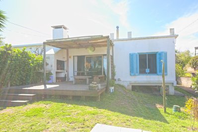 Casa de 2 dormitorios en alquiler a metros del mar en El Chorro