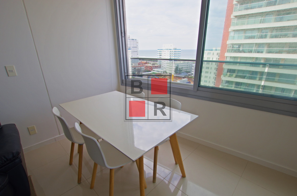 Apartamento ID.899 - Venta - Apartamento 2 Dormitorios - Brava