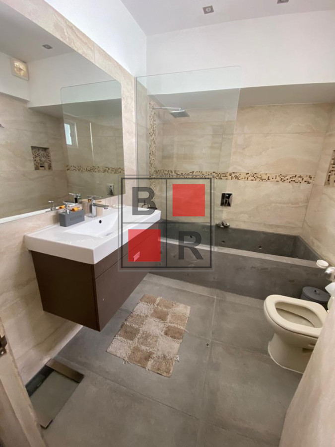 Casa ID.1111 - Casa a la venta con piscina 