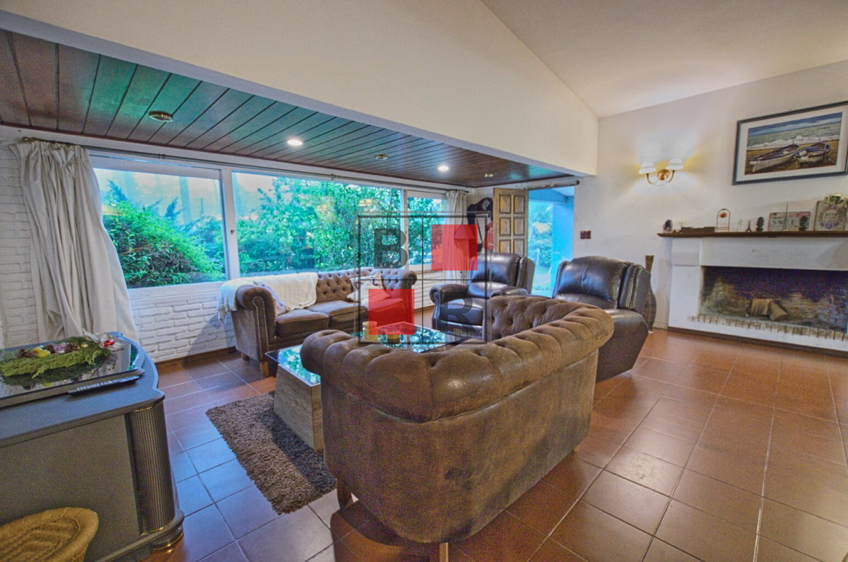 Casa ID.1111 - Casa a la venta con piscina 