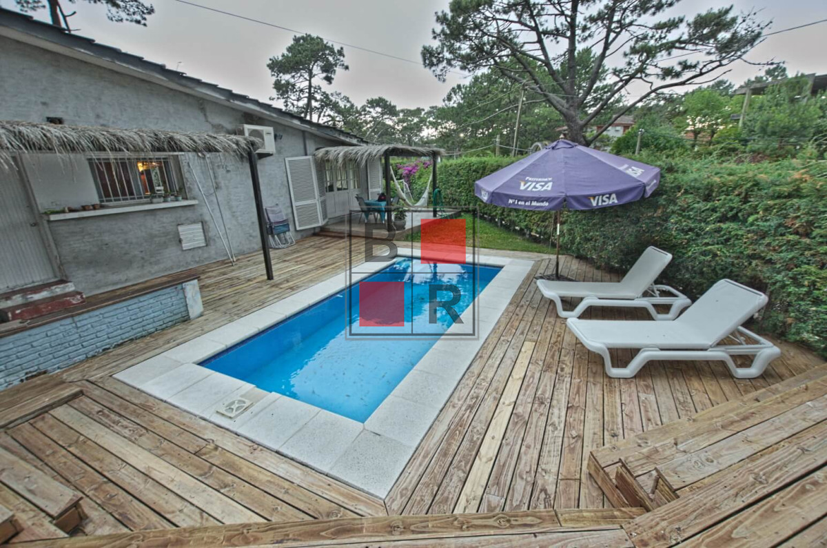 Casa ID.1111 - Casa a la venta con piscina 