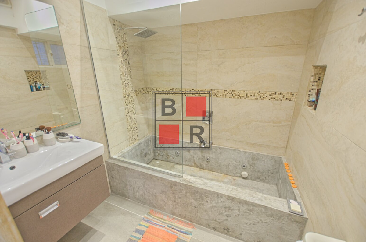 Casa ID.1111 - Casa a la venta con piscina 