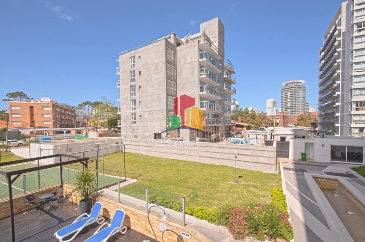 Apartamento ID.1701 - Apartamento en venta 3 dormitorios con parrillero Playa Mansa