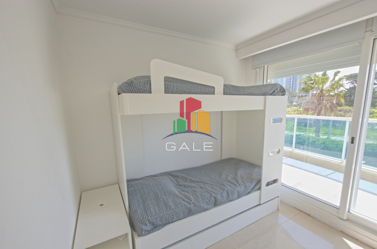 Apartamento ID.1701 - Apartamento en venta 3 dormitorios con parrillero Playa Mansa