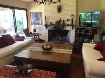 Casa cerca de la playa mansa