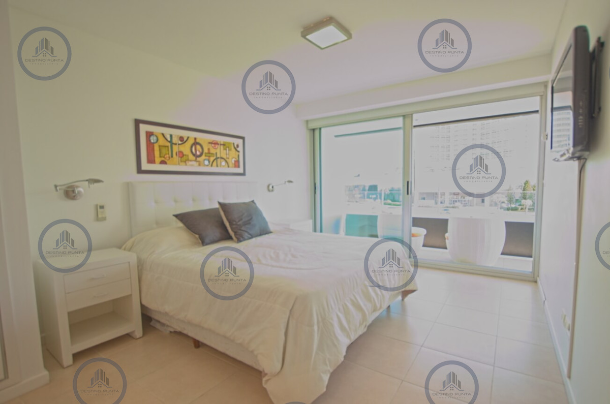 Apartamento ID.1061 - Apartamento de 3 Dormitorios en Playa Mansa