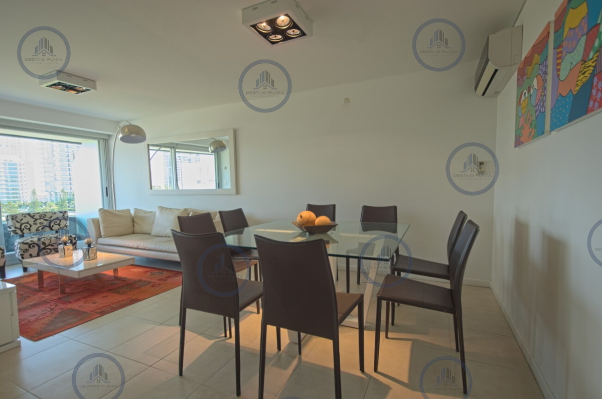 Apartamento ID.1061 - Apartamento de 3 Dormitorios en Playa Mansa