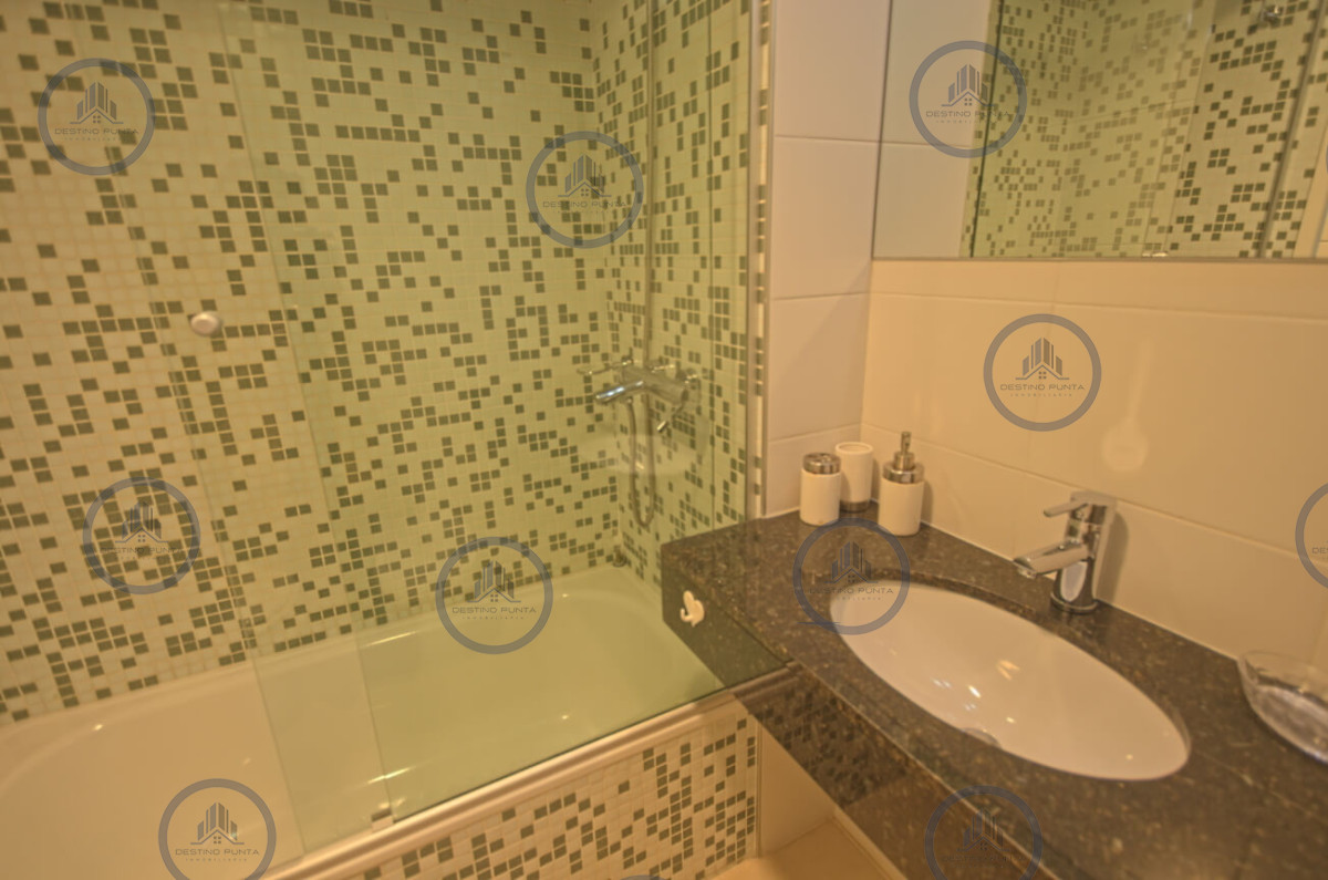 Apartamento ID.1061 - Apartamento de 3 Dormitorios en Playa Mansa