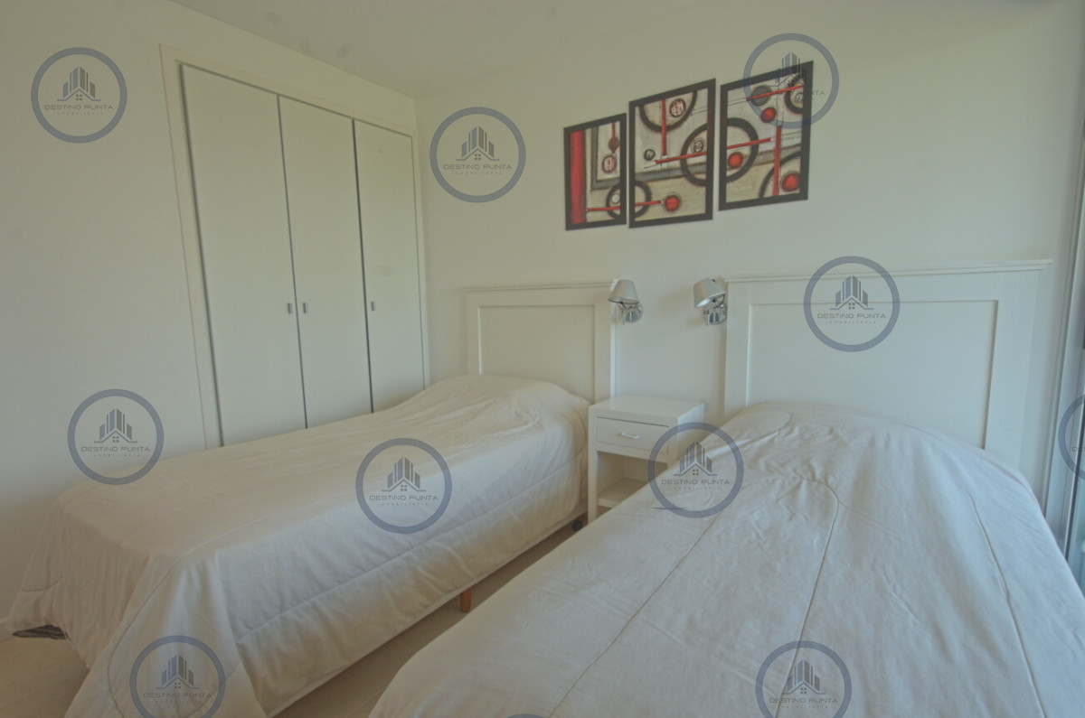 Apartamento ID.1061 - Apartamento de 3 Dormitorios en Playa Mansa