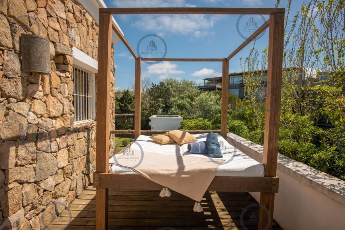 Casa ID.1095 - Casa de 4 Dormitorios con Vista al Mar y Piscina, El Chorro Manantiales