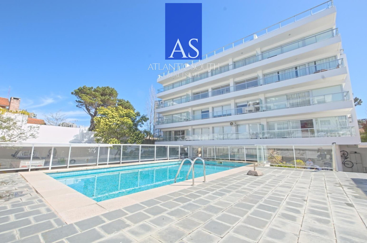 Apartamento ID.3712 - Apartamento moderno 2 dormitorios terraza servicios bajos gastos moderno en venta - Aidy Grill Punta del Este