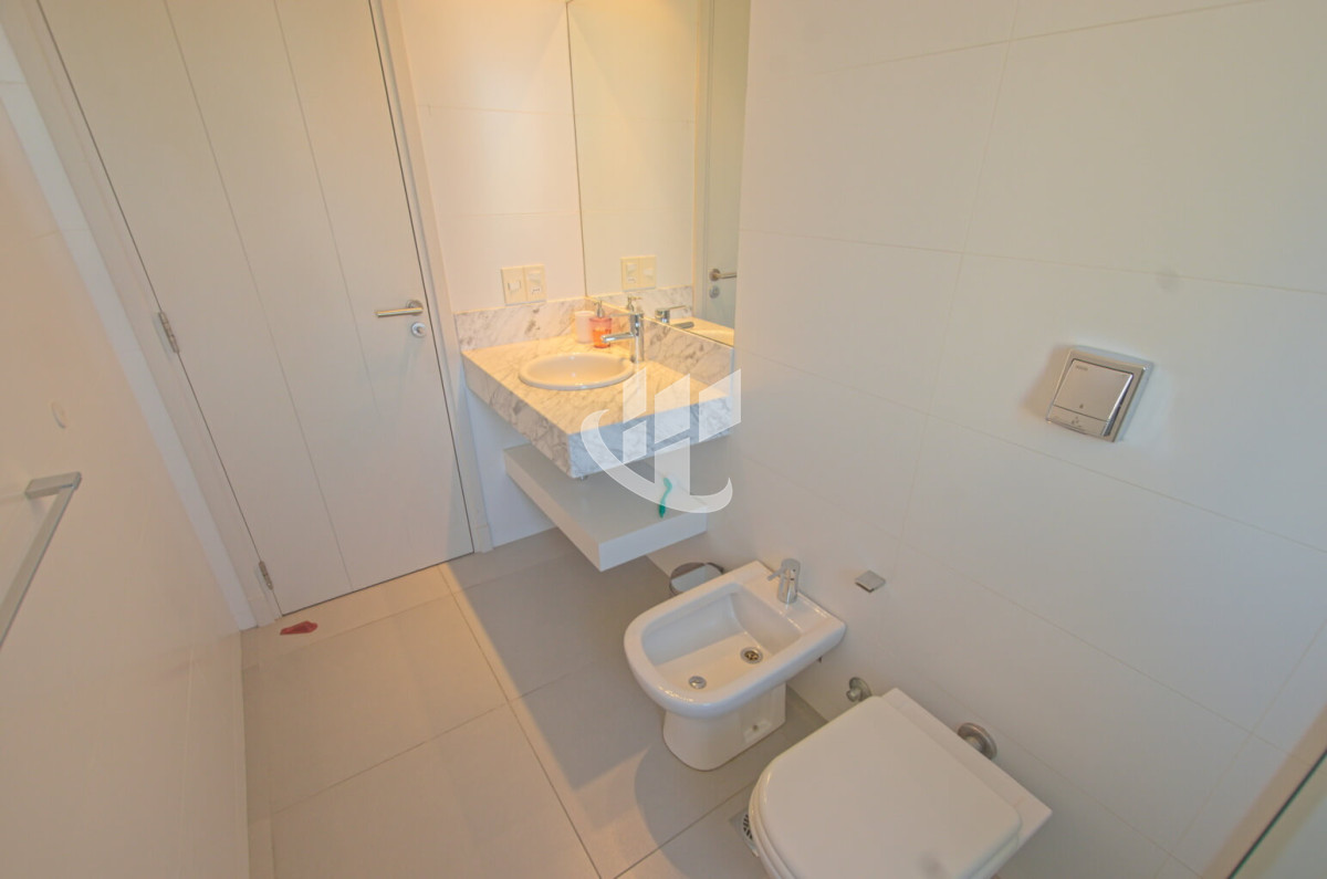 Apartamento ID.250 - Apartamento en alquiler anual - 2 dormitorios - Playa Brava